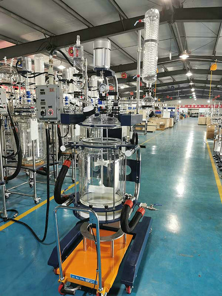 雙層過濾玻璃反應釜怎么安裝？