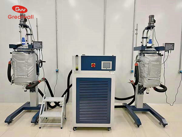 制冷加熱控溫系統為反應釜提供冷熱源